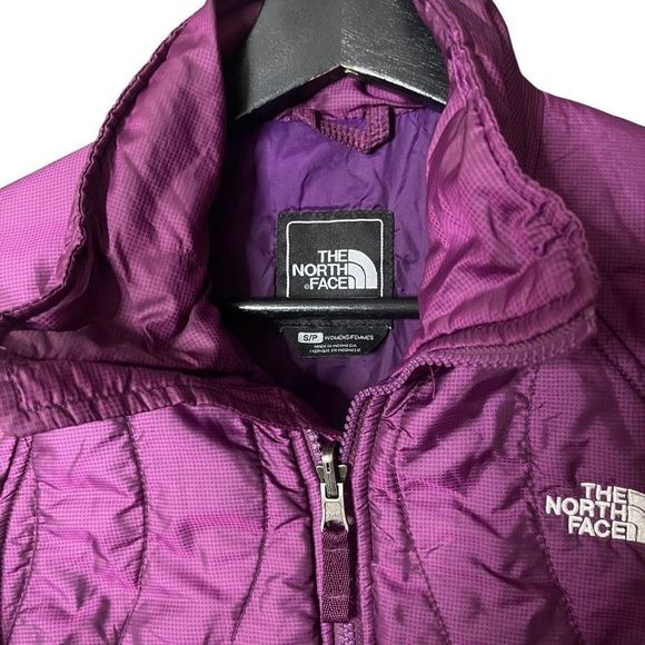 The North Face Womens Puffer Jacket Small - Picture 3 of 3